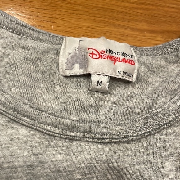 DISNEY Hong Kong Tshirt Size Medium Kids Good Condition - Picture 4 of 5
